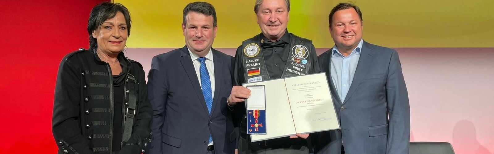 Barber Angels-Chef Claus Niedermaier erhielt Bundesverdienstkreuz