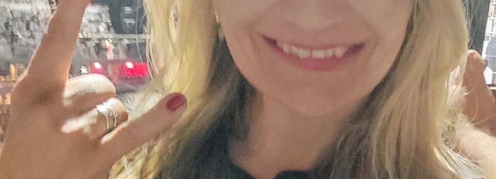 RADIO BOB! lässt Metallerherz fünf Jahre lang höher schlagen – Szilvia aus Bergneustadt gewinnt W:O:A Tickets bis 2029