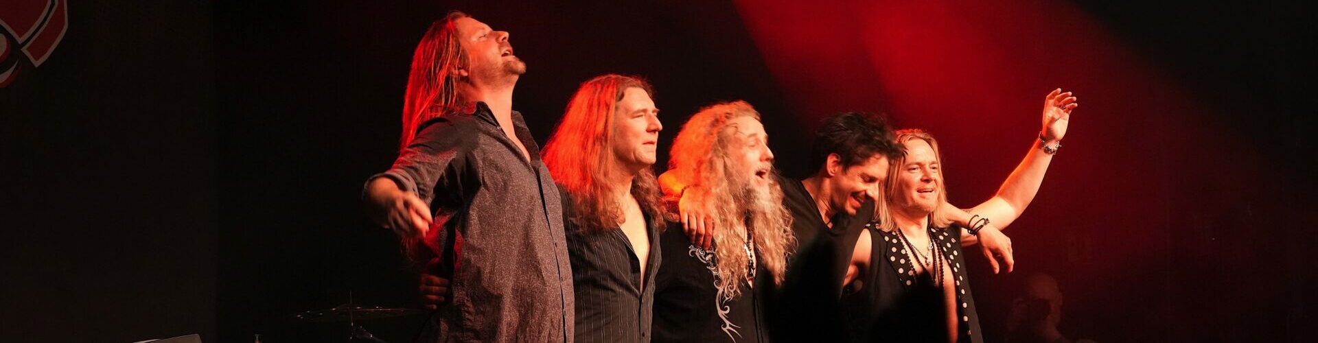 DIO Alive in der Stadthalle Langen – ein würdiger Tribute to RAINBOW, BLACK SABBATH und vor allem Ronnie James DIO – MIT FOTOSTRECKE