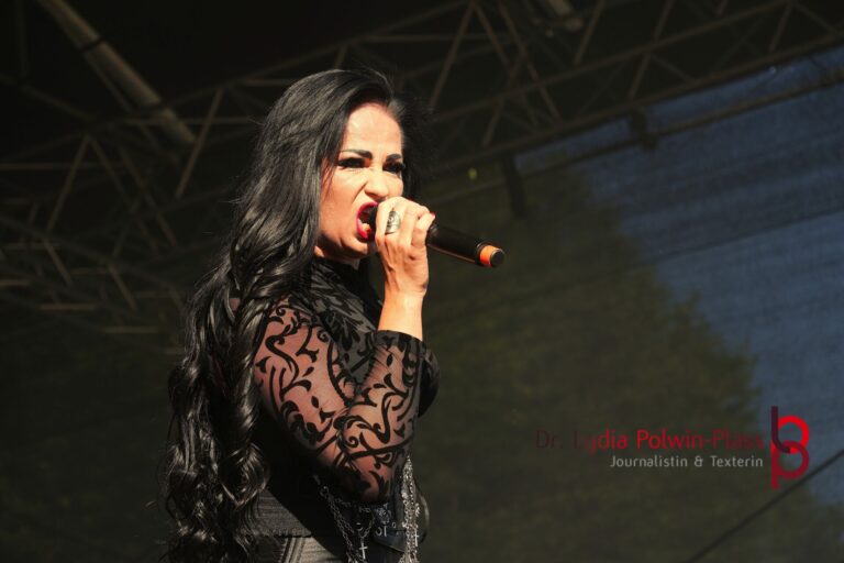 AUTUMN BRIDE_Donauinselfest 2025_Polwin-Plass_584