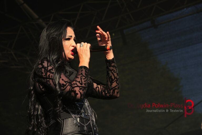 AUTUMN BRIDE_Donauinselfest 2025_Polwin-Plass_586