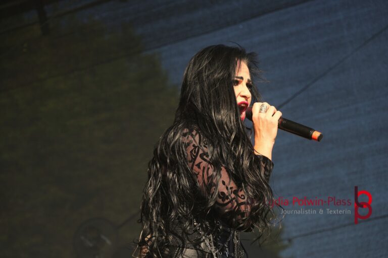 AUTUMN BRIDE_Donauinselfest 2025_Polwin-Plass_612