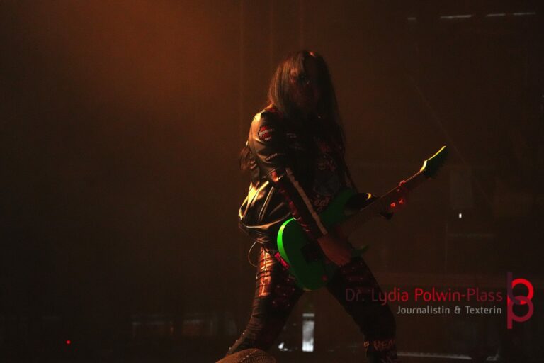 BEAST IN BLACK_Donauinselfest 2025_Polwin-Plass_800-1