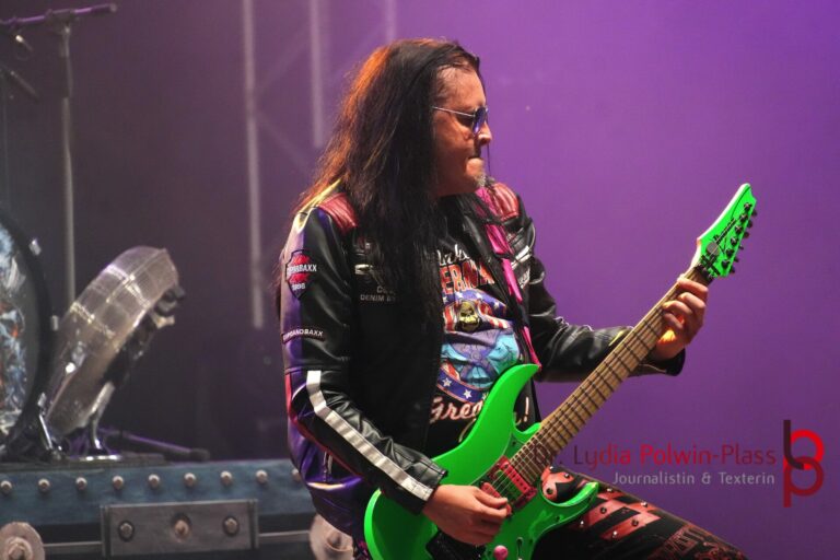 BEAST IN BLACK_Donauinselfest 2025_Polwin-Plass_821-1