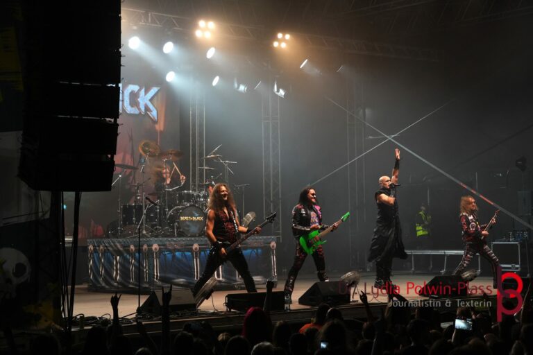 BEAST IN BLACK_Donauinselfest 2025_Polwin-Plass_855-1