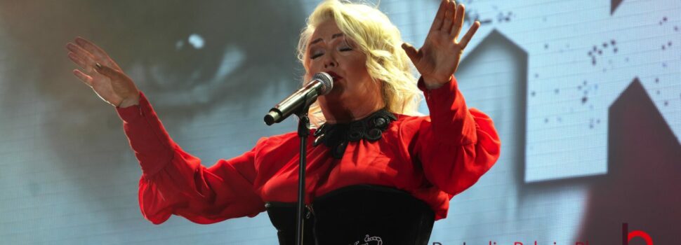 2 FOTOSTRECKEN vom DONAUINSELFEST 2025 / SAMSTAG mit Kim Wilde, Autumn Bride, Halestorm, No Angels, etc.