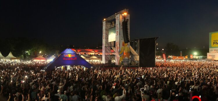 2 FOTOSTRECKEN vom DONAUINSELFEST 2025 / Freitag Abend