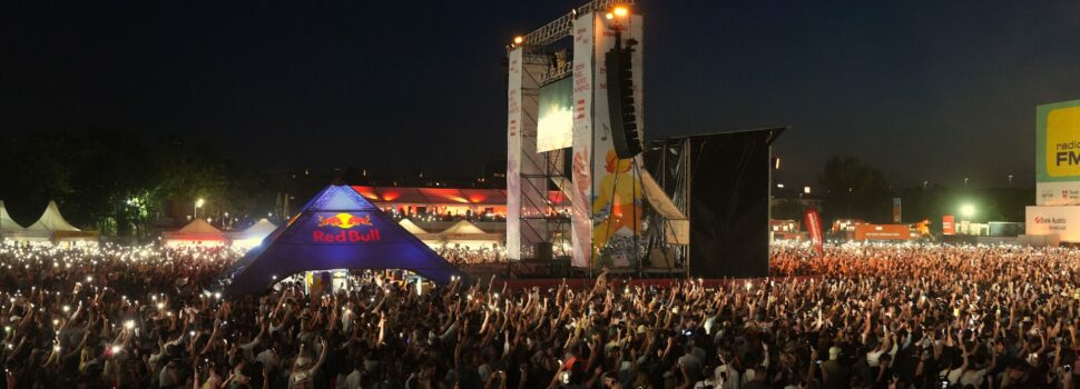 2 FOTOSTRECKEN vom DONAUINSELFEST 2025 / Freitag Abend