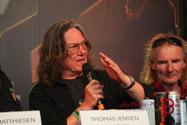 ABSCHLUSSPRESSEKONFERENZ_Wacken 2025_Polwin-Plass_371