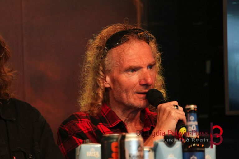 ABSCHLUSSPRESSEKONFERENZ_Wacken 2025_Polwin-Plass_376