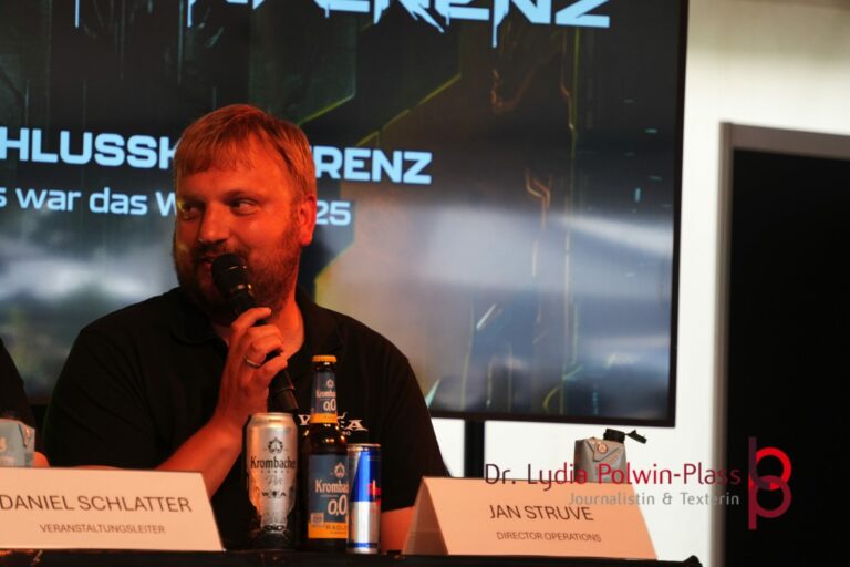 ABSCHLUSSPRESSEKONFERENZ_Wacken 2025_Polwin-Plass_390