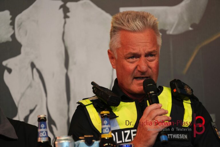 ABSCHLUSSPRESSEKONFERENZ_Wacken 2025_Polwin-Plass_401