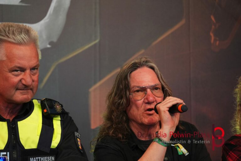 ABSCHLUSSPRESSEKONFERENZ_Wacken 2025_Polwin-Plass_418