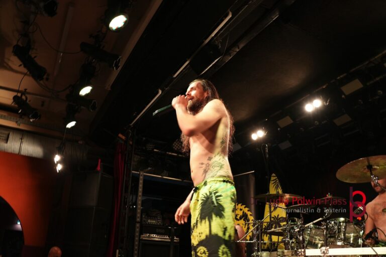 STILLBIRTH_Colos-Saal_Polwin-Plass_055