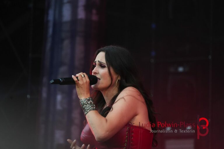WITHIN TEMPTATION_Wacken 2025_Polwin-Plass_665