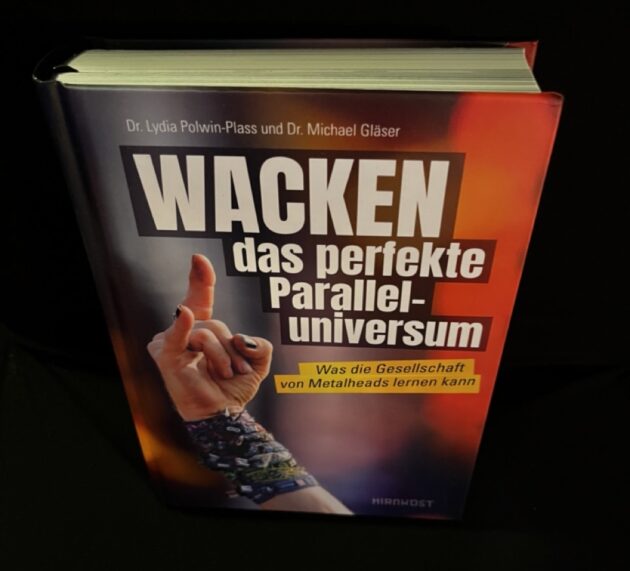 LESUNG im On the Rocks Zwickau  – WACKEN – das perfekte Paralleluniversum: Was die Gesellschaft von Metalheads lernen kann.