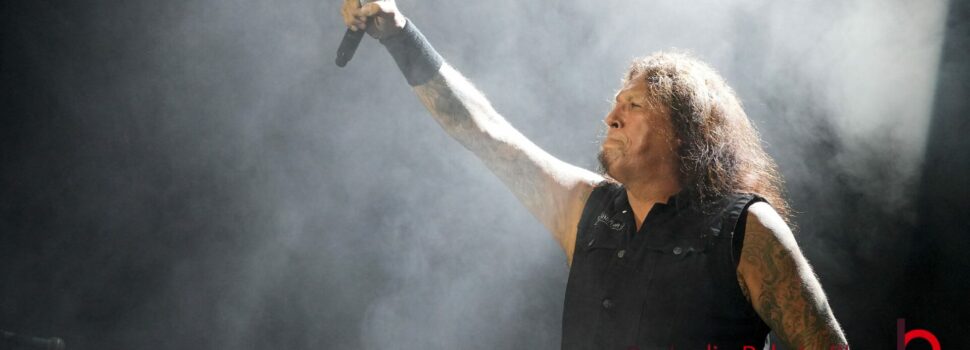 FOTOSTRECKE: Testament, Obituary, Nervosa und Destruction im Schlachthof Wiesbaden