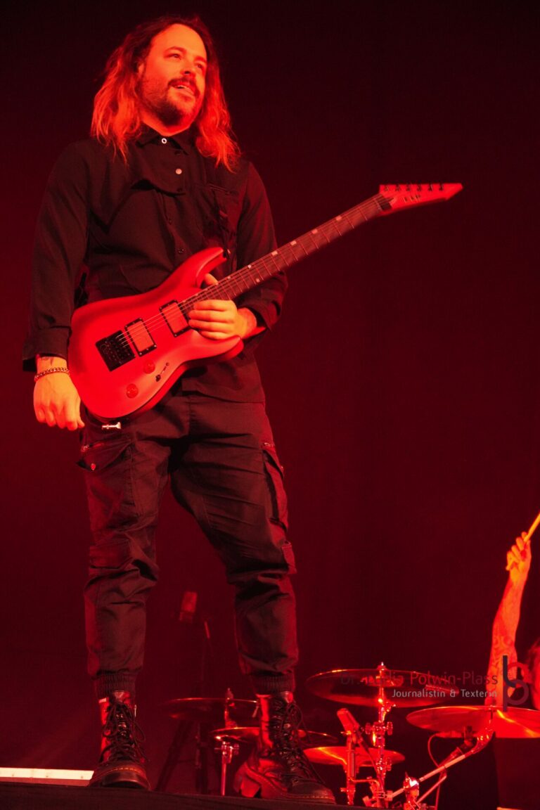 Bury Tomorrow_Festhalle_2025_Polwin-Plass_550