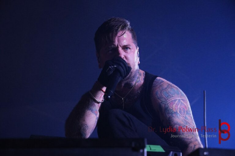 Bury Tomorrow_Festhalle_2025_Polwin-Plass_579