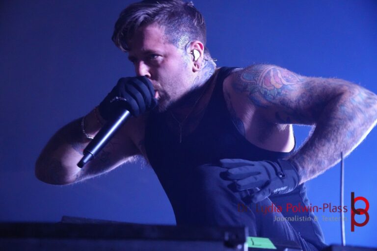 Bury Tomorrow_Festhalle_2025_Polwin-Plass_580