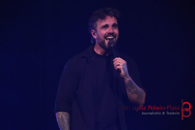 Bury Tomorrow_Festhalle_2025_Polwin-Plass_598