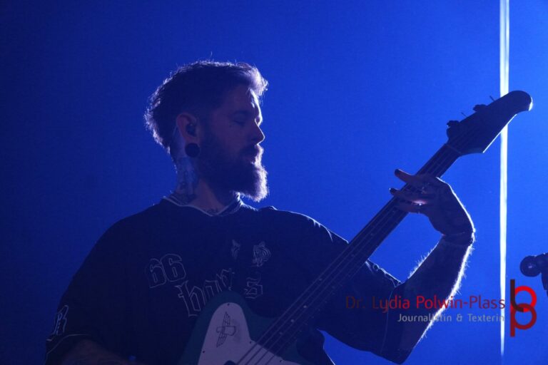 Bury Tomorrow_Festhalle_2025_Polwin-Plass_604