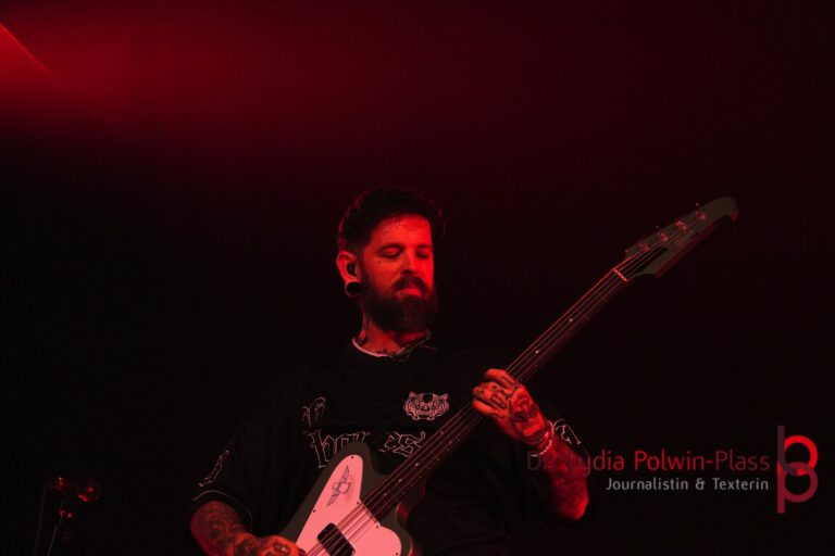 Bury Tomorrow_Festhalle_2025_Polwin-Plass_686