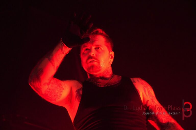 Bury Tomorrow_Festhalle_2025_Polwin-Plass_699