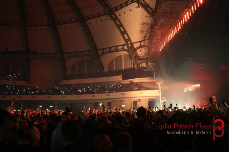 Bury Tomorrow_Festhalle_2025_Polwin-Plass_737