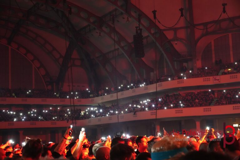 Bury Tomorrow_Festhalle_2025_Polwin-Plass_750