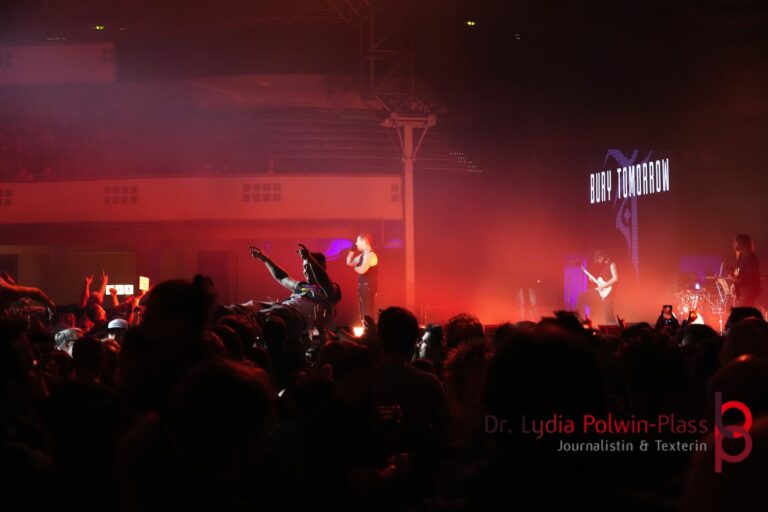 Bury Tomorrow_Festhalle_2025_Polwin-Plass_754