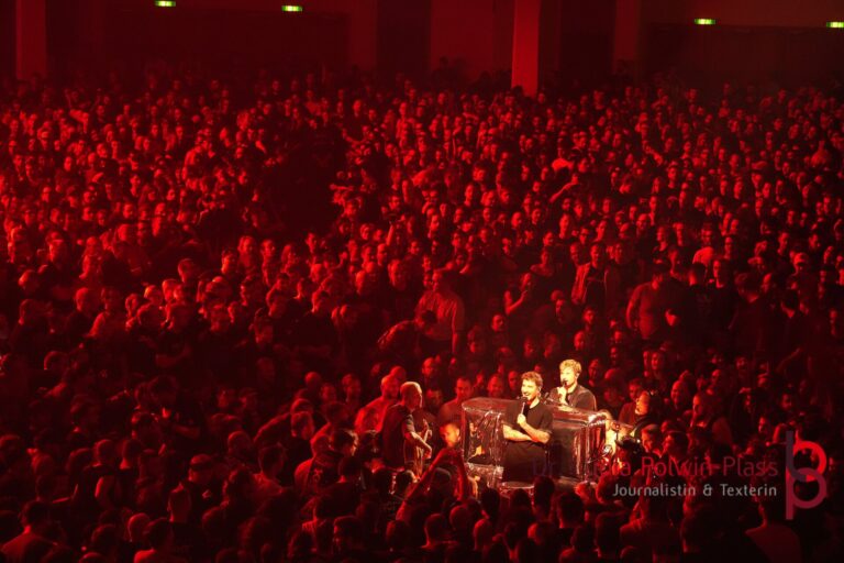 Electric Callboy Festhalle_2025_Polwin-Plass_316