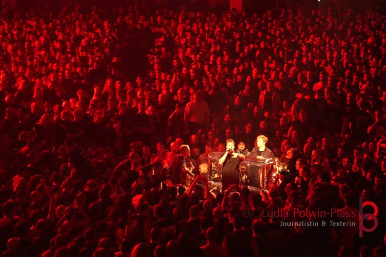 Electric Callboy Festhalle_2025_Polwin-Plass_318