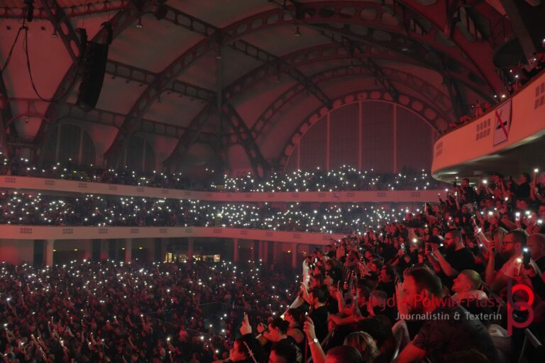 Electric Callboy Festhalle_2025_Polwin-Plass_324