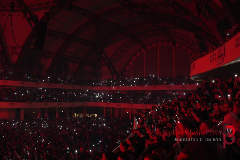 Electric Callboy Festhalle_2025_Polwin-Plass_325