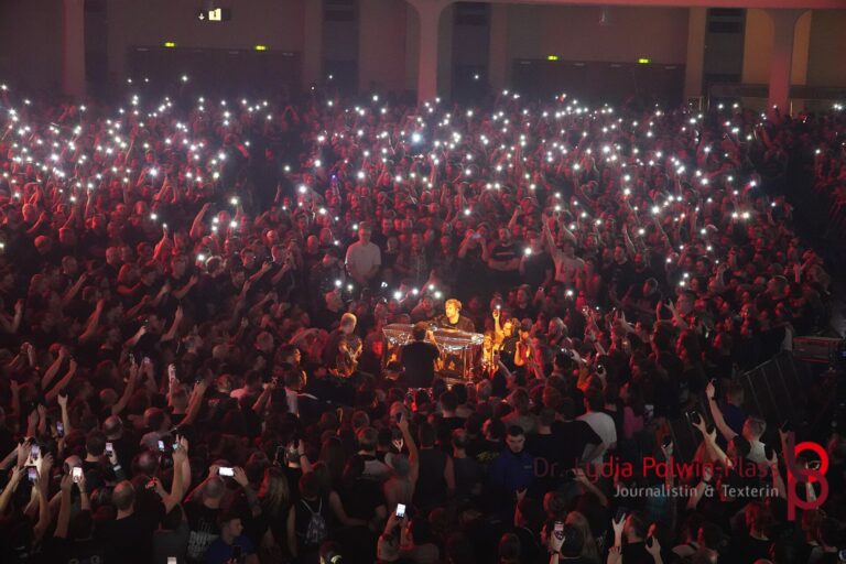 Electric Callboy Festhalle_2025_Polwin-Plass_335