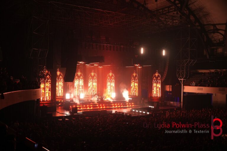 Electric Callboy Festhalle_2025_Polwin-Plass_351