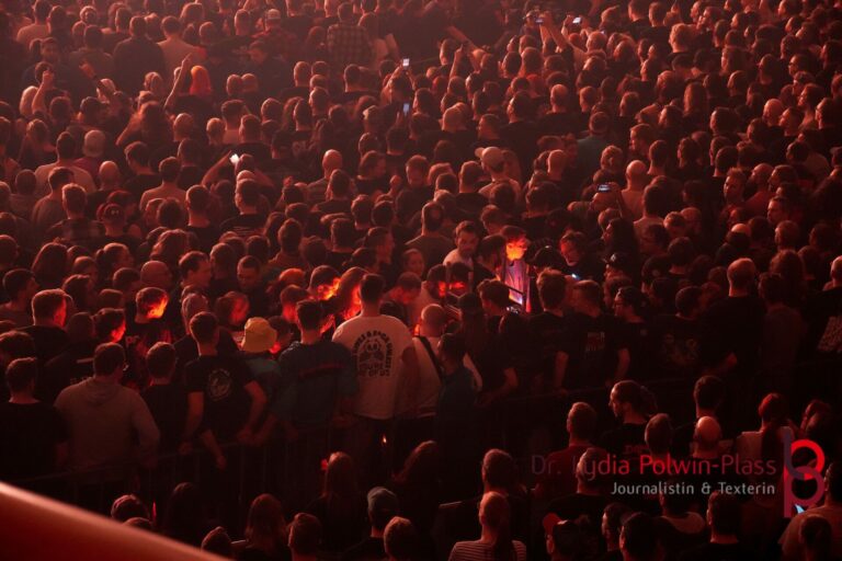 Electric Callboy Festhalle_2025_Polwin-Plass_355