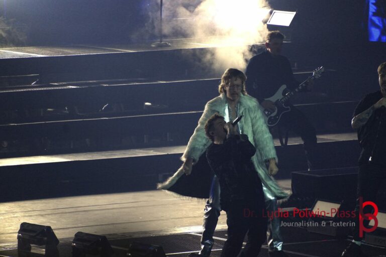 Electric Callboy Festhalle_2025_Polwin-Plass_404