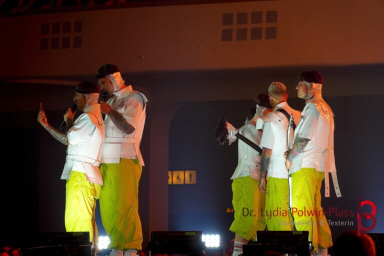 Electric Callboy Festhalle_2025_Polwin-Plass_429