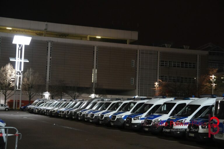 Electric Callboy Festhalle_2025_Polwin-Plass_431