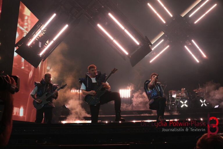 Electric Callboy Festhalle_2025_Polwin-Plass_908