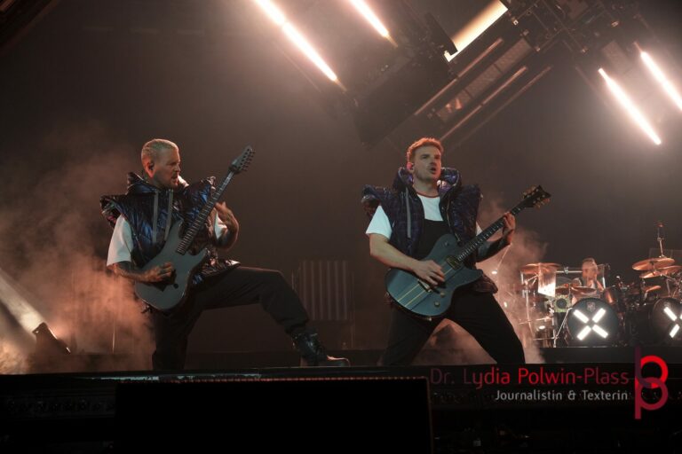 Electric Callboy Festhalle_2025_Polwin-Plass_919