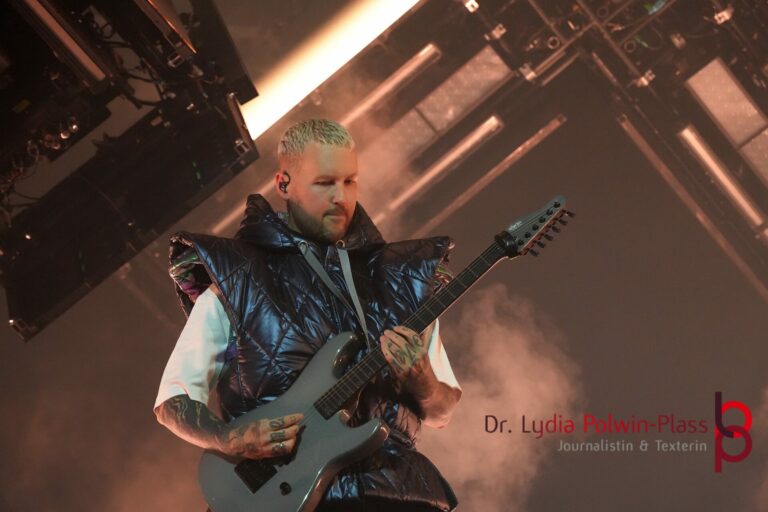 Electric Callboy Festhalle_2025_Polwin-Plass_950