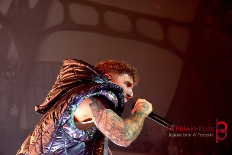 Electric Callboy Festhalle_2025_Polwin-Plass_967