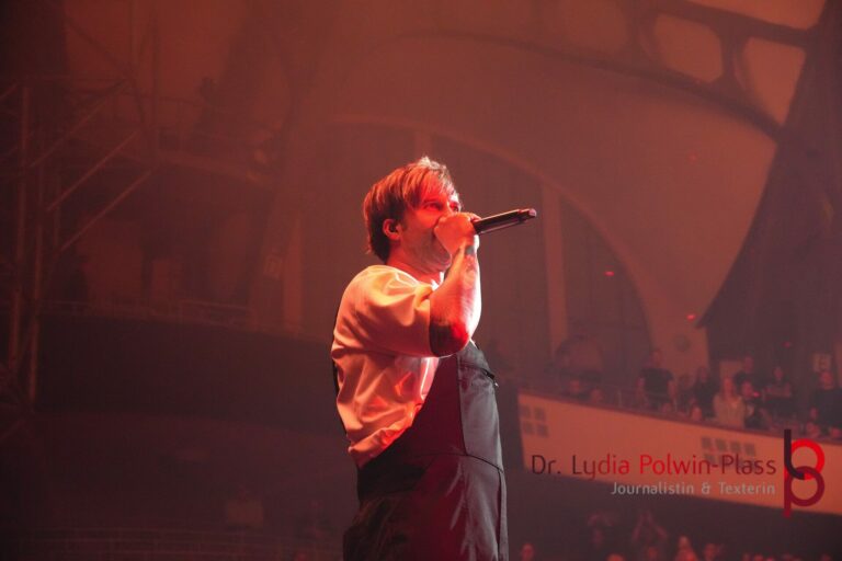 Electric Callboy Festhalle_2025_Polwin-Plass_972