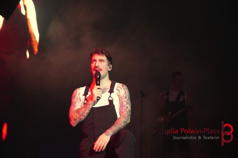 Electric Callboy Festhalle_2025_Polwin-Plass_979