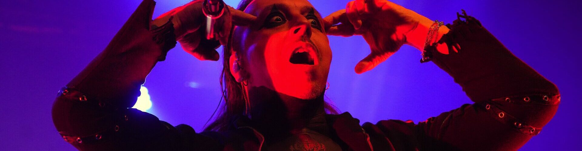 Nachbericht und FOTOSTRECKE: Lacuna Coil in der Batschkapp Frankfurt