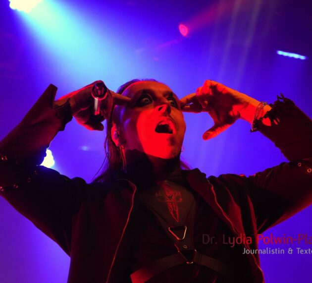 Nachbericht und FOTOSTRECKE: Lacuna Coil in der Batschkapp Frankfurt