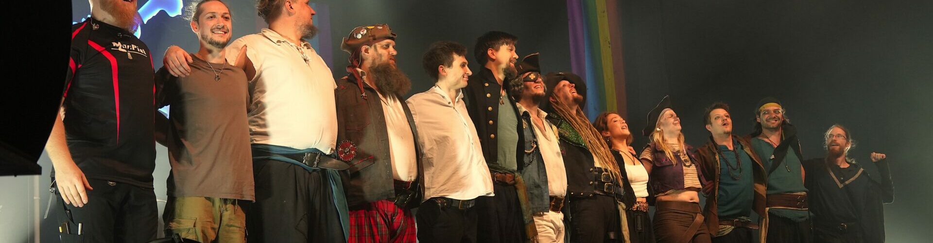 FOTOSTRECKE: Mr. Hurley & Die Pulveraffen mit Vroudenspil und MacPiet in der Batschkapp Frankfurt